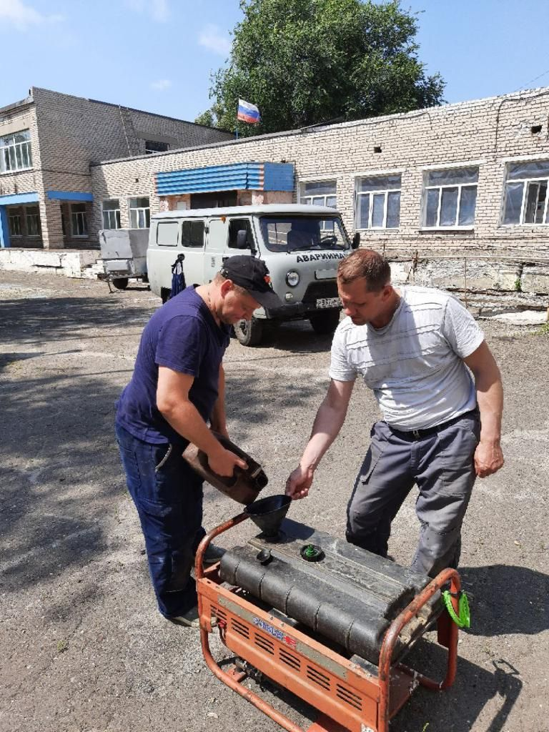 Строители и коммунальщики из Калужской области налаживают в Первомайске мирную жизнь.